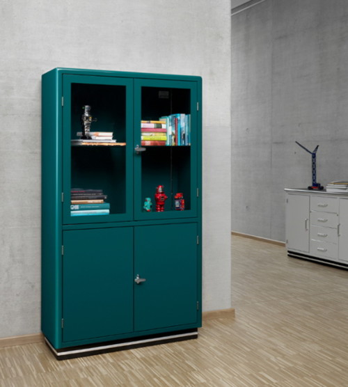 Classic Line by müller möbelfabrikation Müller Möbelfabrikation Vitrine Cl Grün Hoch bei Nack