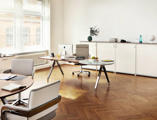 Table by König & Neurath Table Location bei Nack